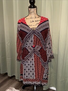 Gianni Bini Red, Black and White Geometric Long Sleeve Dress with Center Accent